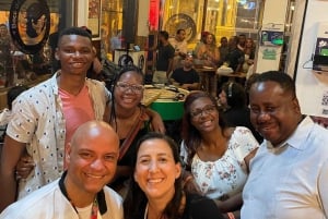 Rio de Janeiro: Samba Night Private Tour with locals in Lapa