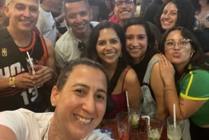 Rio de Janeiro: Samba Night Private Tour with locals in Lapa