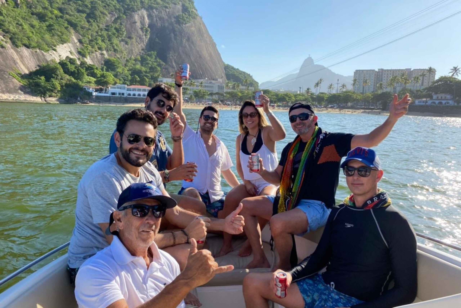 Rio de Janeiro: Speedboat Beach Tour with Beer