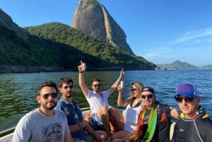 Rio de Janeiro: SpeedBoat Tour - Beach Tour with Beer