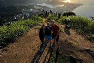 Rio de Janeiro: Two Brothers Sunrise and Sunset Hike Vidigal