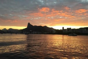 Rio de Janeiro: SpeedBoat Tour - Sunset with Beer