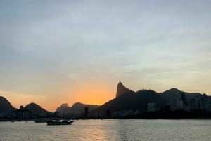 Rio de Janeiro: SpeedBoat Tour - Sunset with Beer