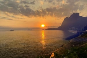Rio de Janeiro: SpeedBoat Tour - Sunset with Beer