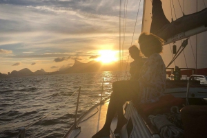 Rio de Janeiro: Sunset Sailing Tour