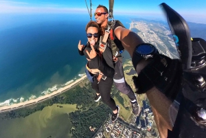 Rio de Janeiro: Tandem skydiving with breathtaking views of the city