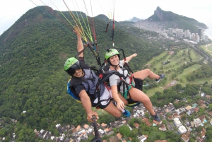 Rio de Janeiro: Tandem Paragliding Flight