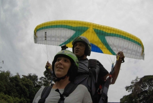 Rio de Janeiro: Tandem Paragliding Flight