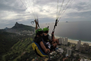 Rio de Janeiro: Tandem Paragliding Flight