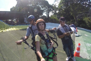 Rio de Janeiro: Tandem Paragliding Flight