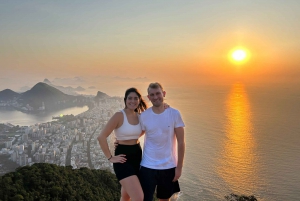 Rio de Janeiro: Two Brothers Hike and Favela Experience