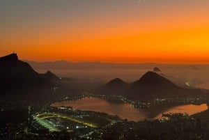 Rio de Janeiro: Two Brothers Sunrise and Sunset Hike Vidigal