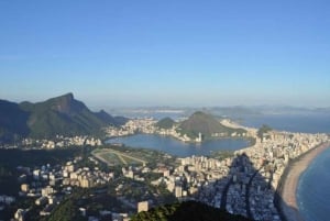 Rio de Janeiro: Vidigal Favela Tour and Two Brothers Hike