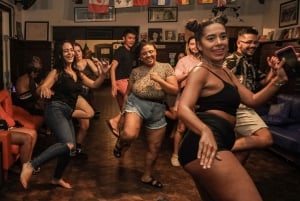 Rio Experience: Caipirinha Workshop (2 Caipis) + Funk Class