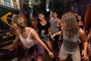 Rio Experience: Caipirinha Workshop (2 Caipis) + Funk Class
