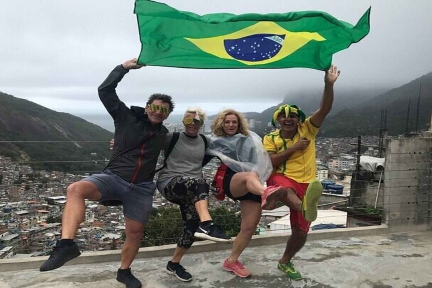 Rio: Favela Walking Tour of Rocinha with a Resident Guide