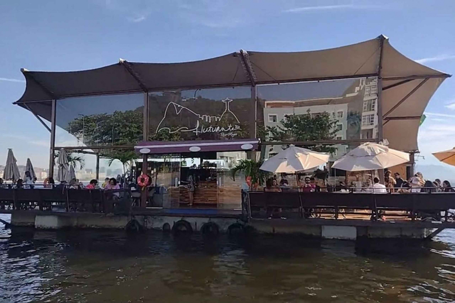 Rio: Floating Breakfast + Boat Trip in Guanabara Bay