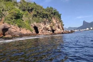 Rio: Floating Breakfast + Boat Trip in Guanabara Bay