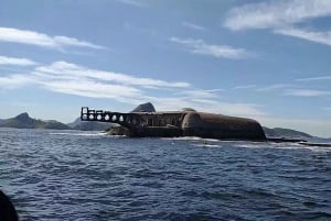 Rio: Floating Breakfast + Boat Trip in Guanabara Bay
