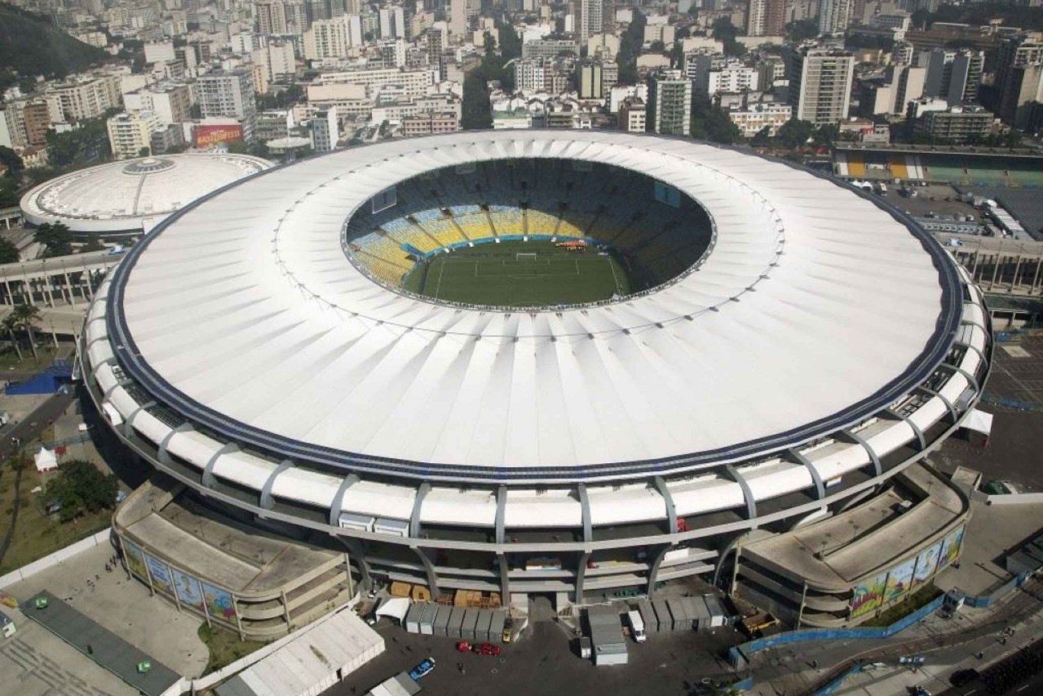 Rio: Maracana Stadium Guided Tour with Pick up included