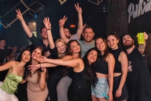 Rio: Pub Crawl in Lapa with Cachaça Tasting and Live Samba