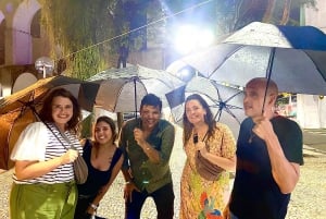 Rio: Pub Crawl in Lapa with Cachaça Tasting and Live Samba