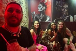 Rio: Pub Crawl in Lapa with Cachaça Tasting and Live Samba