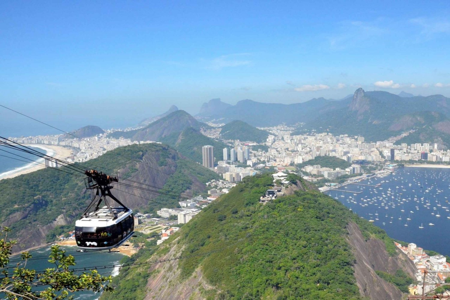 Rio: Sugar Loaf Mountain and Beaches Tour with Pickup