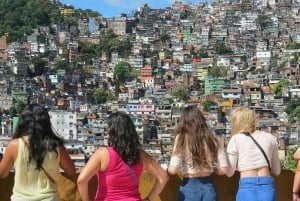 Rocinha Favela Guide Tour (with transportation)