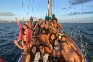 Sailboat in Rio de Janeiro, with open bar and snacks