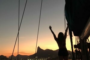 Sailboat in Rio de Janeiro, with open bar and snacks