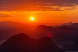 Rio: Sugarloaf Mountain Sunrise with Breakfast & Transfer