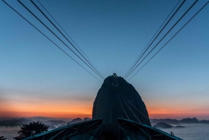 Rio: Sugarloaf Mountain Sunrise with Breakfast & Transfer