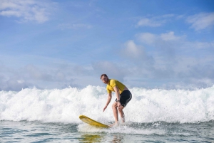 Surf lessons: in Arpoador in Ipanema.