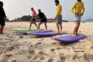 Surf lessons: in Arpoador in Ipanema.