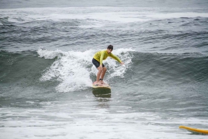 Surf lessons: in Arpoador in Ipanema.