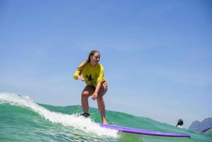 Surf lessons: in Arpoador in Ipanema.