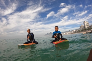 Surf lessons: in Arpoador in Ipanema.