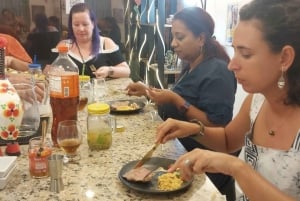 Rio de Janeiro: Food Tasting Tour with 33 Flavors