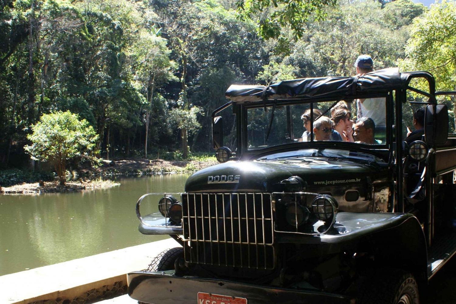 Rio de Janeiro: Guided Jeep Tour through Tijuca Rainforest