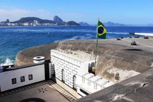 Tour Arpoador: Copacabana Walk & Sunset at the Arpoador