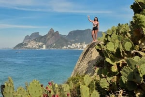 Tour Arpoador Sunset: Walk Copacabana Beach & Sunset Views