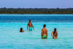 Bacalar and Lake Tour from Cancún and Riviera Maya