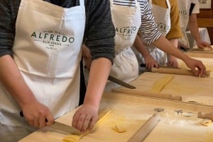 ローマのレストラン「アルフレド アッラ スクローファ」：スターのように食べる