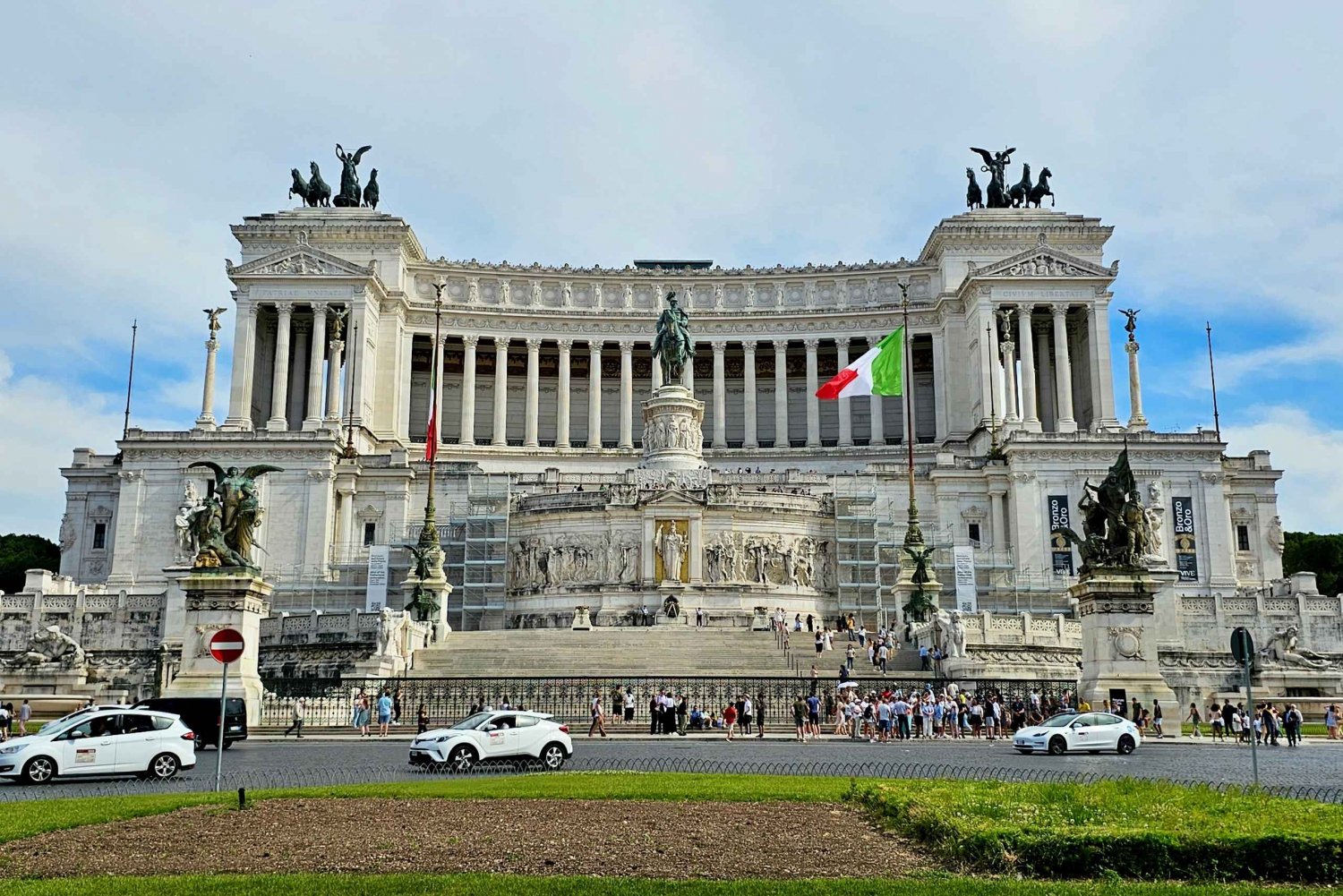 Alternative Walking Tour of Rome's City Center & Hidden Gems