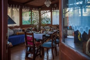 Ancient Roman Fare: Home=Dining in Rome