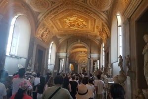 Rome: Full Day Tour Colosseum and Vatican Museums with lunch