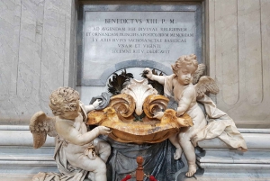 Rome: Full Day Tour Colosseum and Vatican Museums with lunch