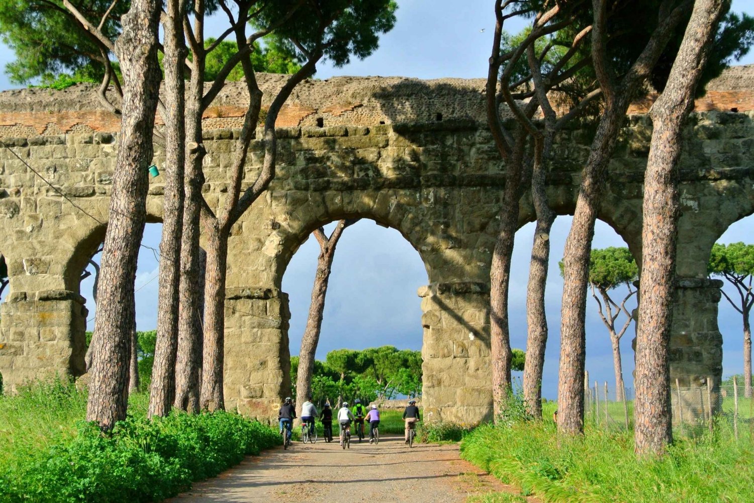 Rome: Appian Way, Aqueducts Park and Catacombs E-Bike Tour