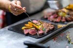 Rome: Authentic Roman Restaurant Dining Experience & Wine